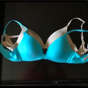 Victoria’s Secret wireless blue & tan bra